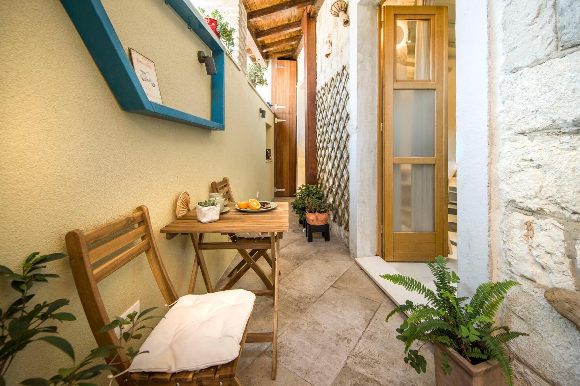 Hidden Luxury 2br With Terrace Split