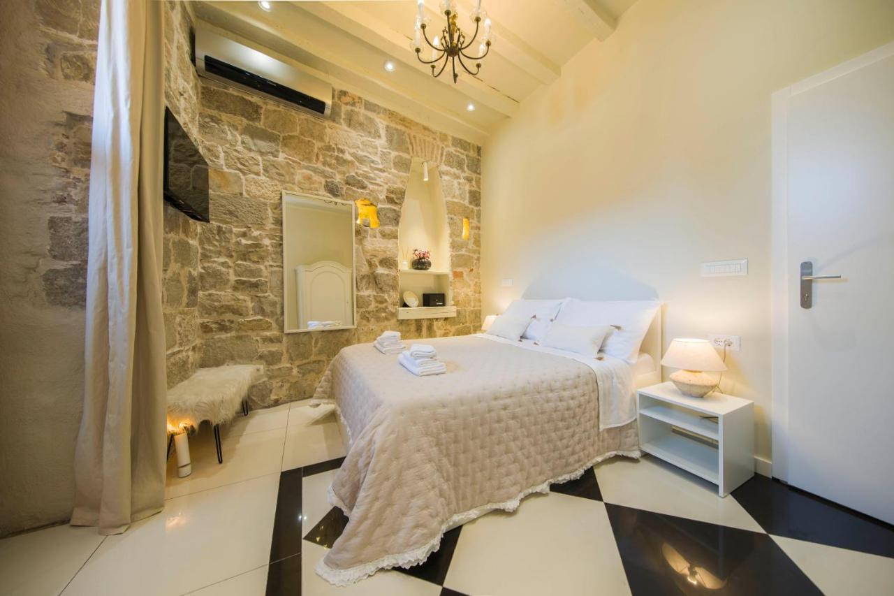 Apartment Hidden Luxury 2br With Terrace Split