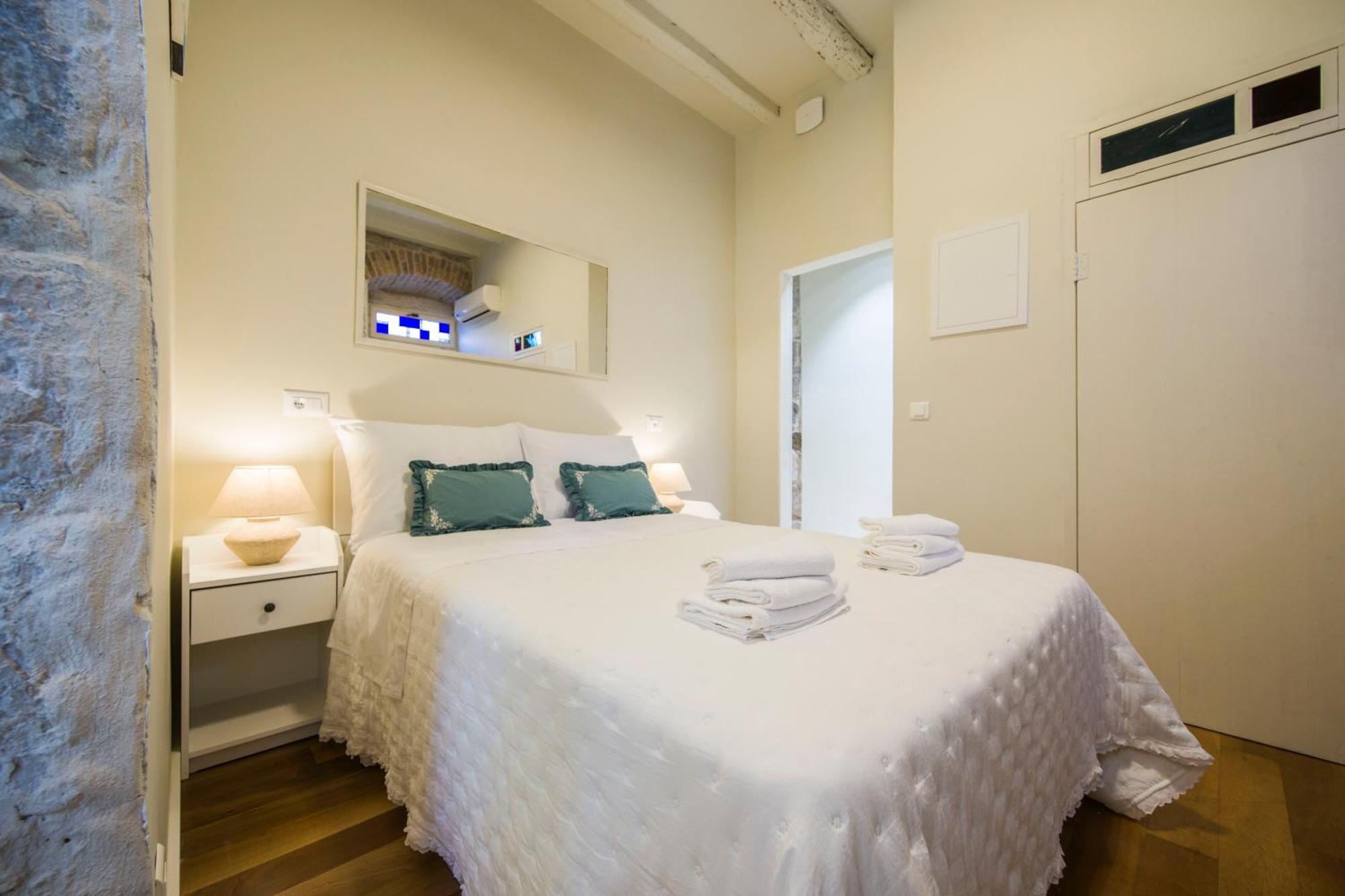 Apartment Hidden Luxury 2br With Terrace