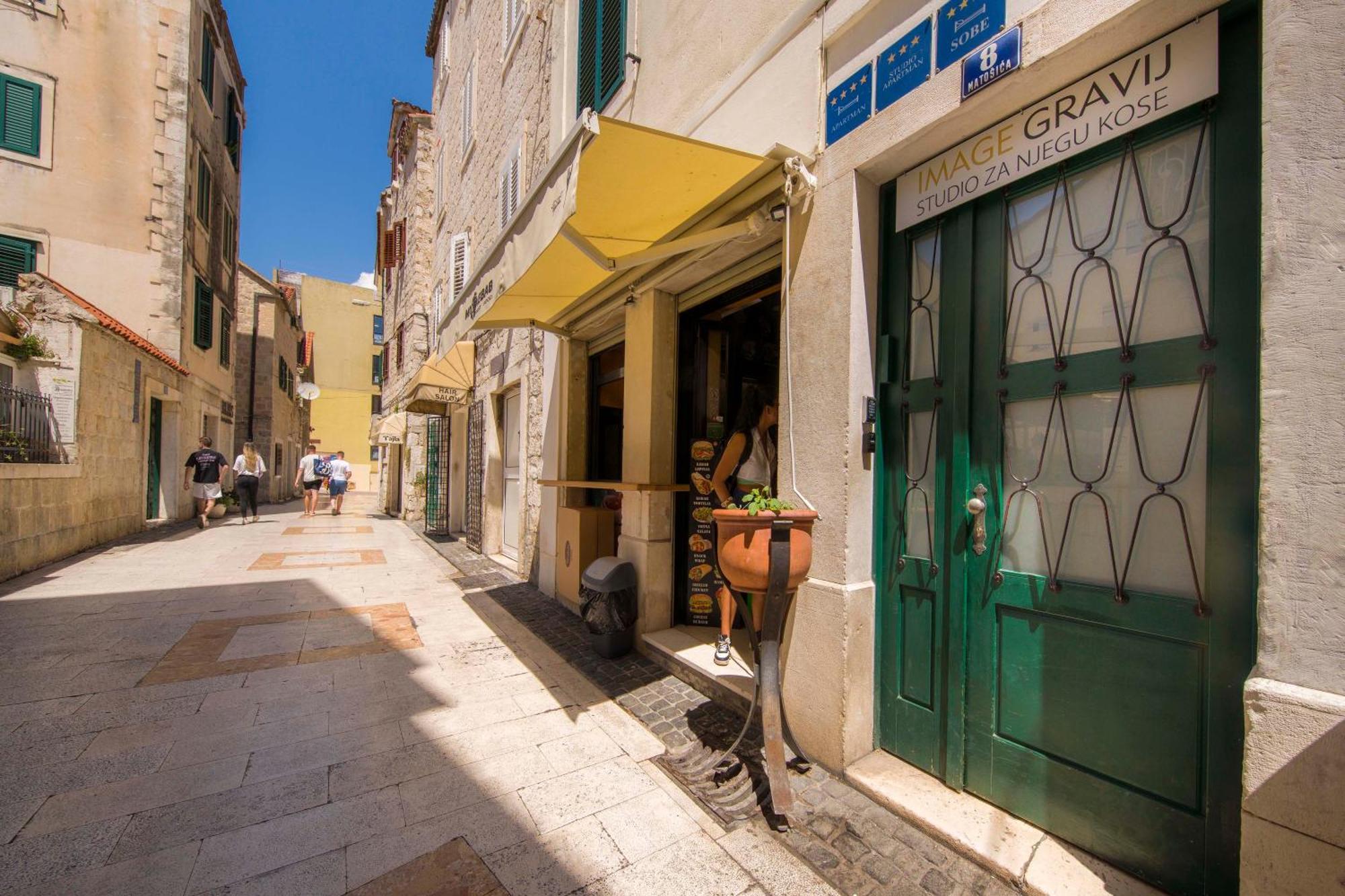 Hidden Luxury 2br With Terrace Apartment Split